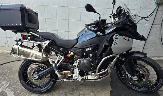 BMW F 900 GS ADVENTURE BMW F 900 GS ADVENTURE